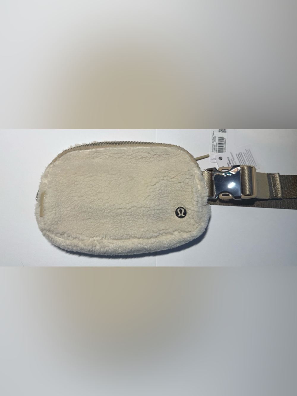 Lululemon Everywhere Fleece Belt Bag (1L volume) - Ivory/Silver Hardware - NWT